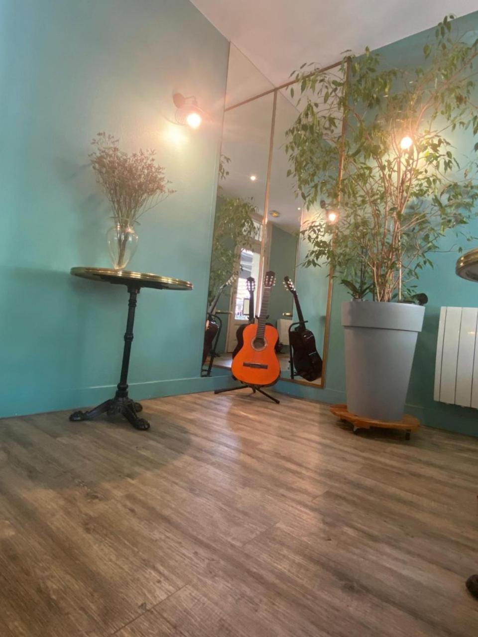 Hotel Paris Vesinet- Logis Hotel Restaurant Le Vésinet Zewnętrze zdjęcie
