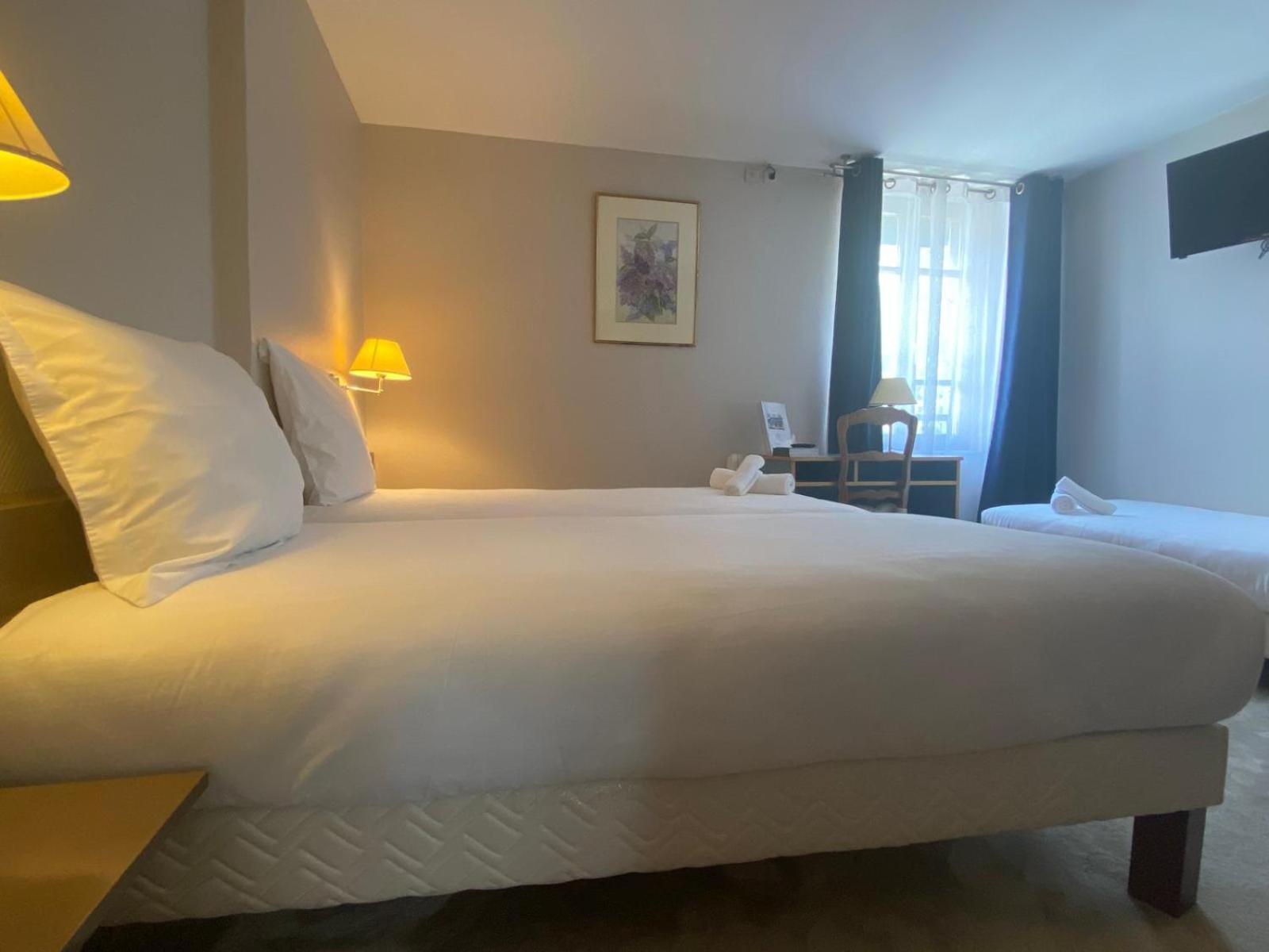 Hotel Paris Vesinet- Logis Hotel Restaurant Le Vésinet Zewnętrze zdjęcie